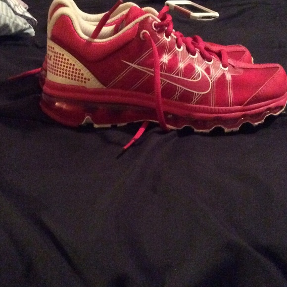 hot pink nike air max
