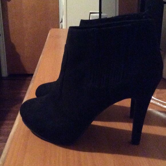 Cute all black booties