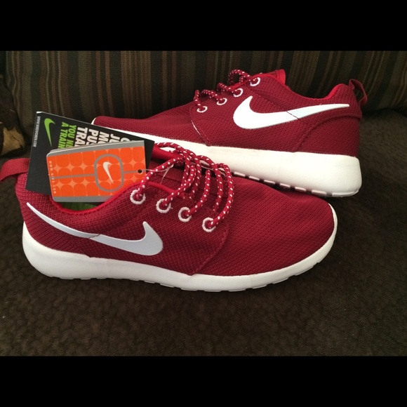 New nike roshe 6.5 woman's