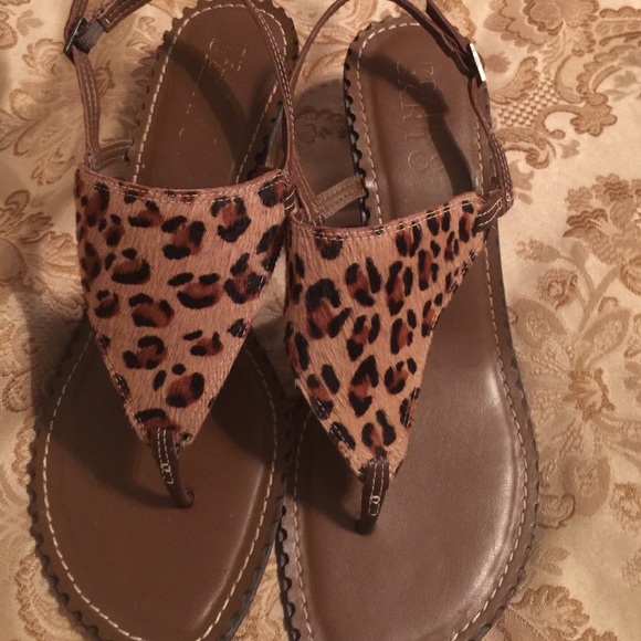 Tan cheetah print sandals