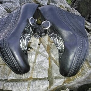 Black Mary Jane Wedges