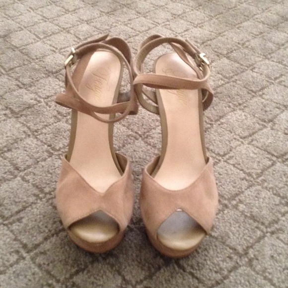 Fergie: peep toe platform heels