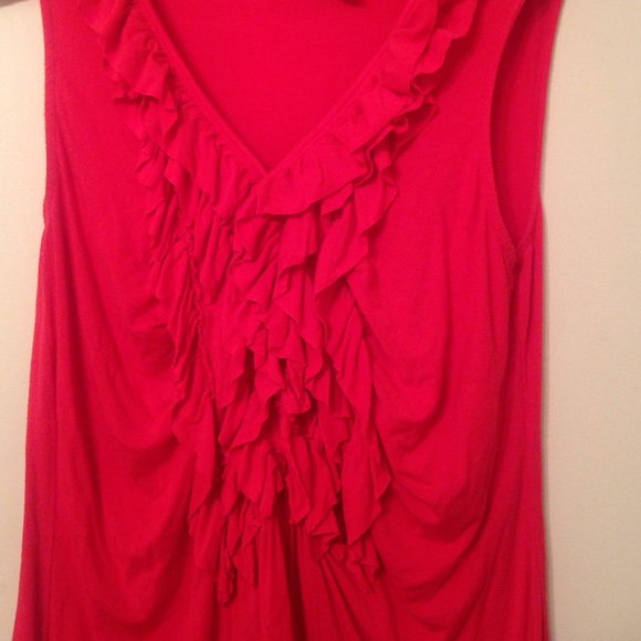 Sleeveless Ruffled Top - Picture 2 of 3
