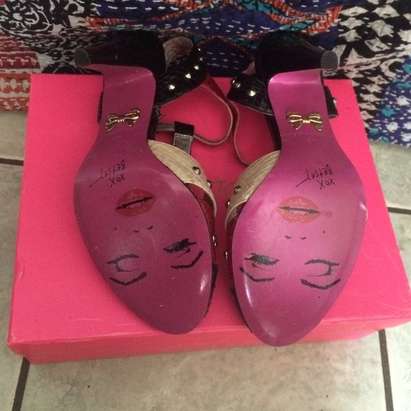 Betsey Johnson Nicosia Heels - Picture 2 of 2