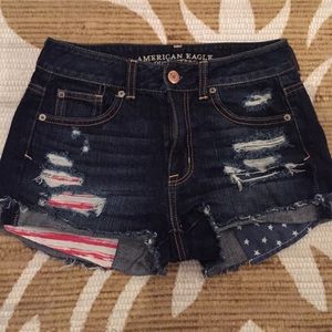 American Eagle short