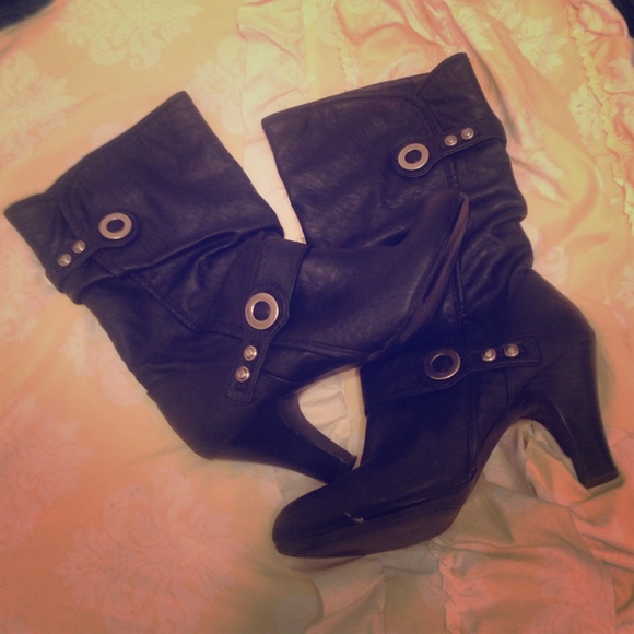 Black Boots