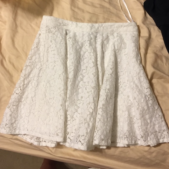 Topshop white lace lined circle skirt