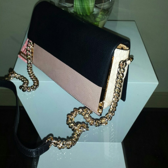 Melie Bianco - Picture 3 of 4