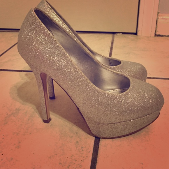 Sparkle glitter shoes!