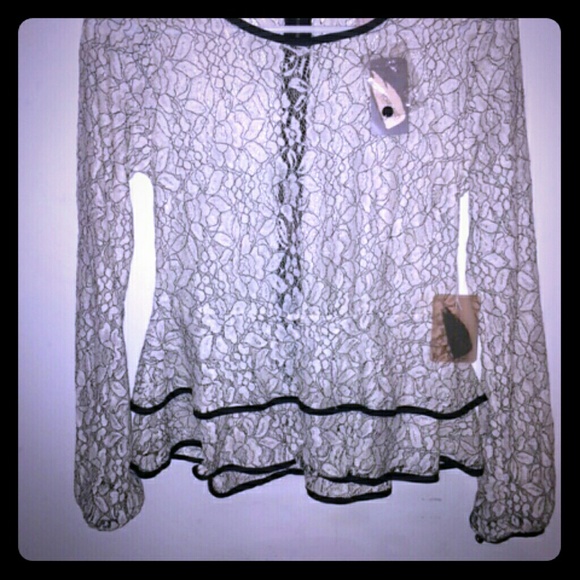 White lace long sleeve shirt
