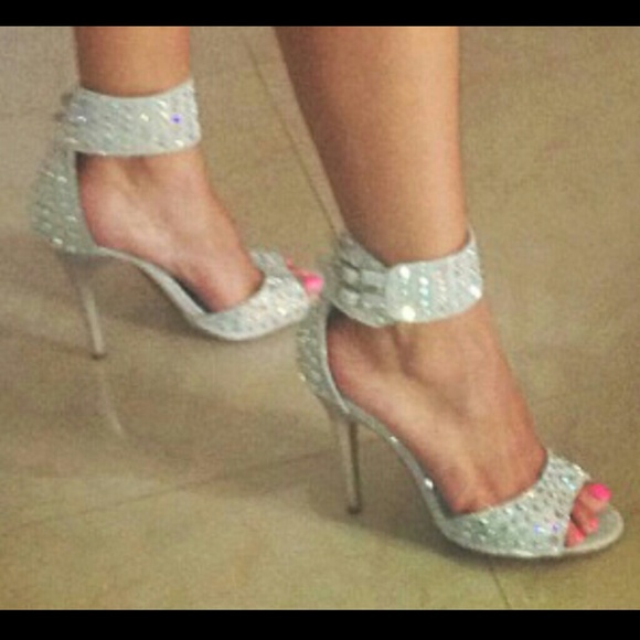 Shoes - Picture 2 of 2