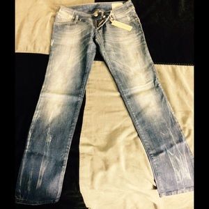 Light denim wash Diesel jeans