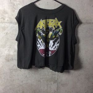 Graphic tee cropped