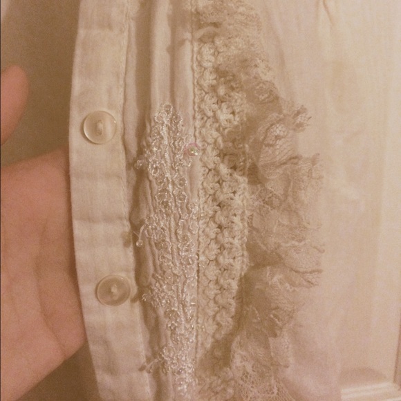 White vest - Picture 3 of 4