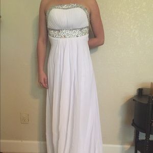 White chiffon prom dress