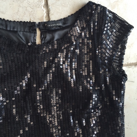 🐙 Sequin dress