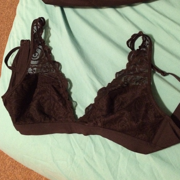 Black VS bralette size large