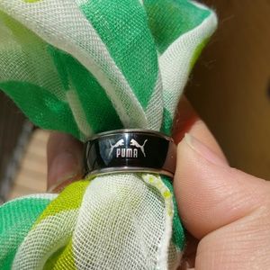 Puma ring