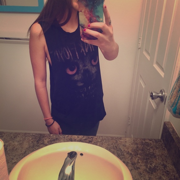 Pink Floyd long tank top.🌈