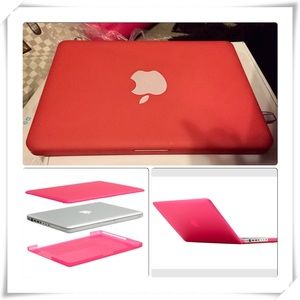 ***PINK MacBook Pro Hard Shell case from Speck***