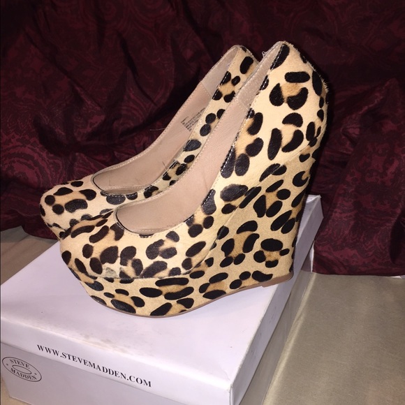 Steve Madden Leopard Print Wedge