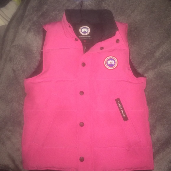 Canda Goose Vest (pink) - Picture 3 of 3