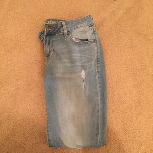 Light Wash Boyfriend Jeans