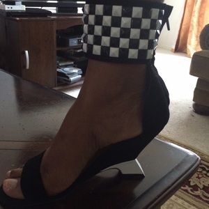 Jeffrey Campbell Havana Last Sandals