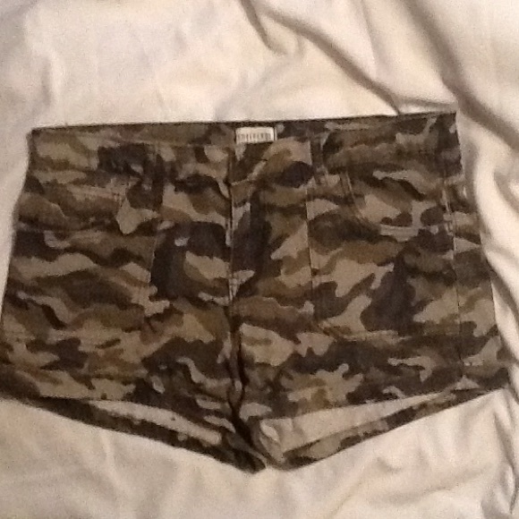 Camouflage shorts