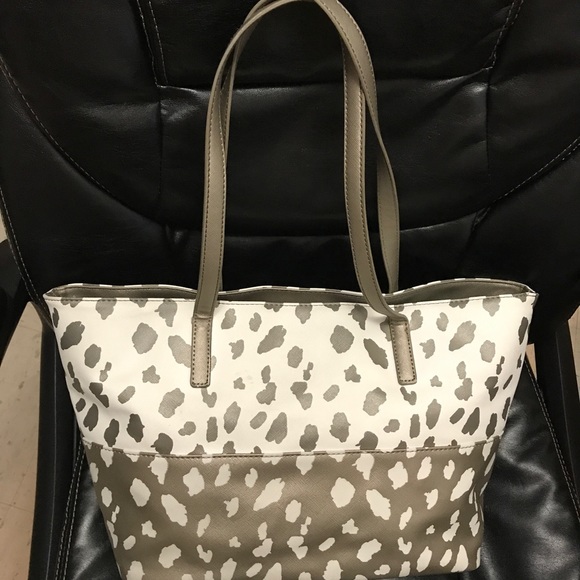 NWOT Kenneth Cole Reaction Metallic White PVC Tote - Picture 5 of 7
