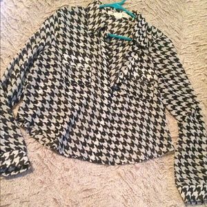 Houndstooth long sleeve sheer blouse 💛