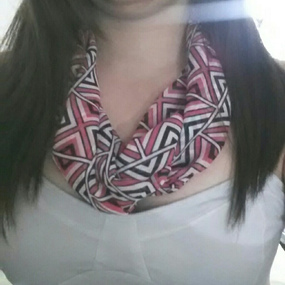 Geo print infinity scarf