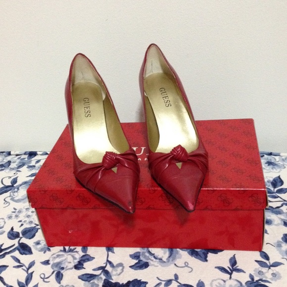 Red Pumps - Picture 2 of 4