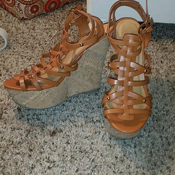 Caramel platform wedges