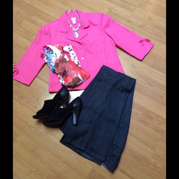 💖Beautiful short pink jacket💖