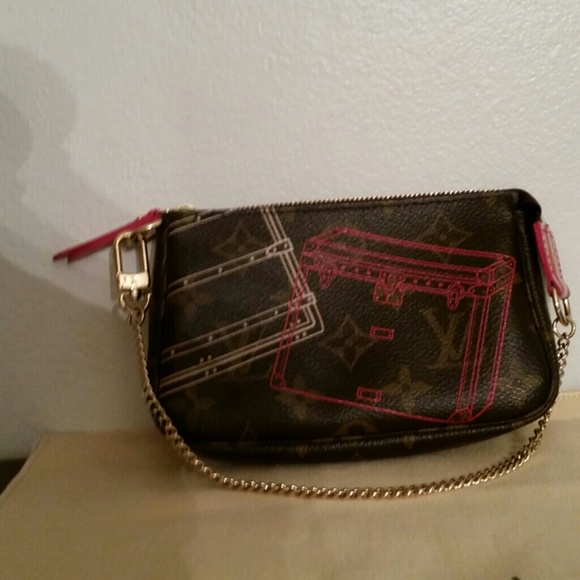 Authentic Louis Vuitton LE Xmas Mini Pochette