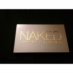 Urban Decay - Naked Flushed