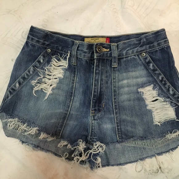 Distressed high waisted shorts