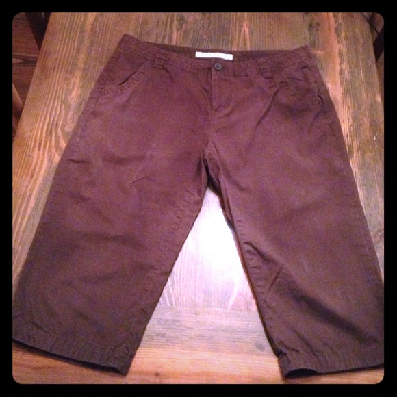 Old Navy Brown Capri Sz12
