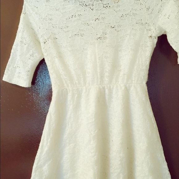 Vintage Lace Dress - Picture 3 of 3