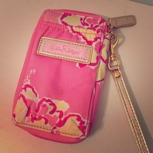 Lilly Pulitzer wristlet