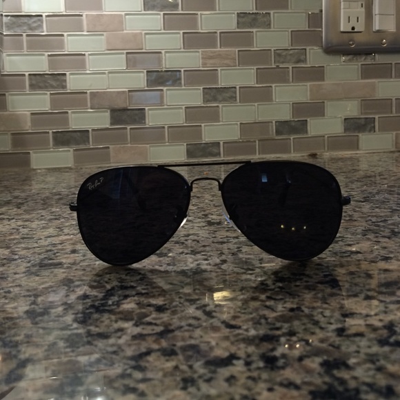 Black Ray Ban Aviators