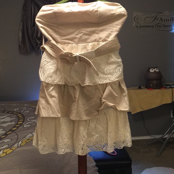 Dress - Picture 2 of 3