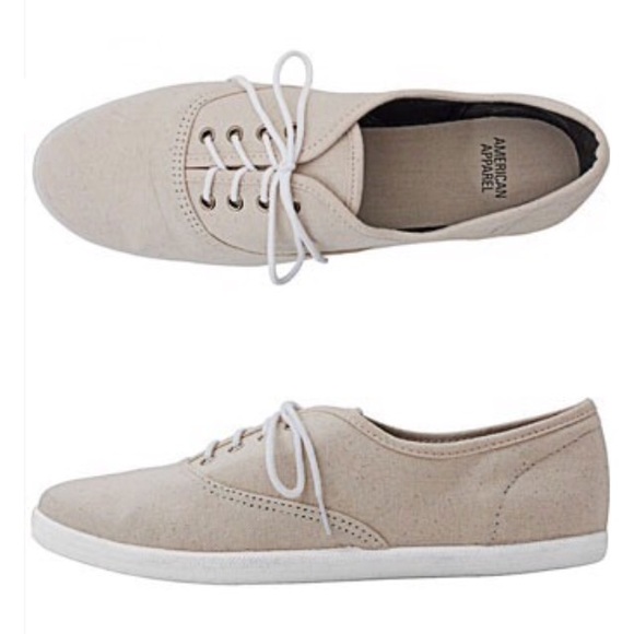 American Apparel Canvas Tennis Shoe Size 9