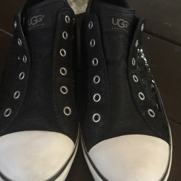 Ugg Black and black Sequins 💘new list💘