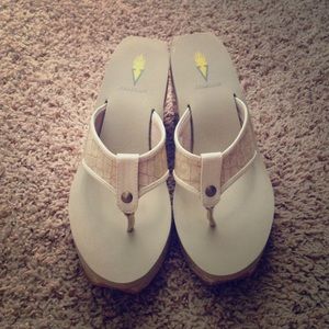 Cream alligator Volatile wedge flip flops!