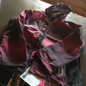 Mossi 2x Raincoat in Fuchsia.  NWT.