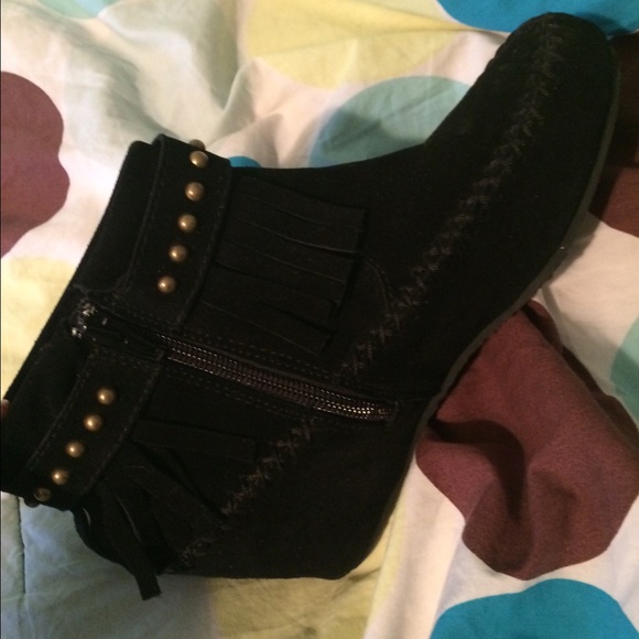Fringe Aldo booties - Picture 2 of 4
