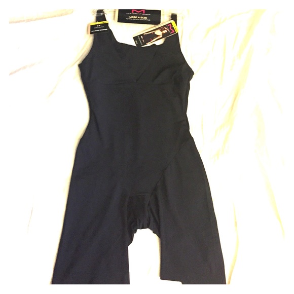 Maidenform lose a size body shaping