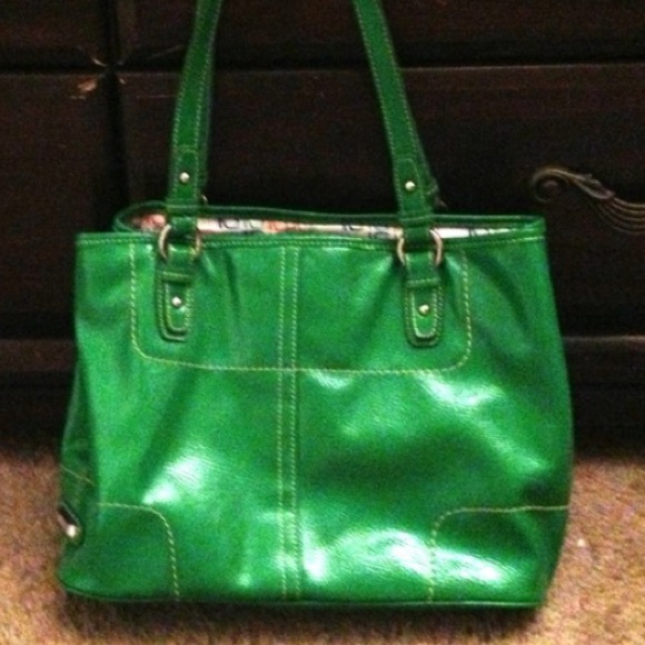 Nine West green bag